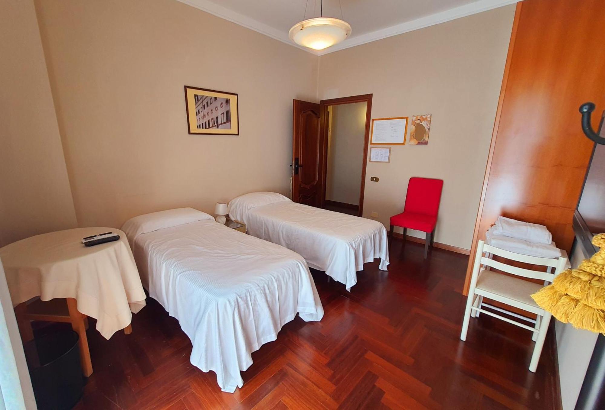 Le Stanze Dei Doria Hotel วัลมนโตเน ภายนอก รูปภาพ